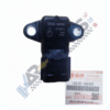 Designer 3 - Autorepuestos Ramos Engine management sensor with two mounting ears, part number 18590-68H00 (Suzuki Genuine Parts).